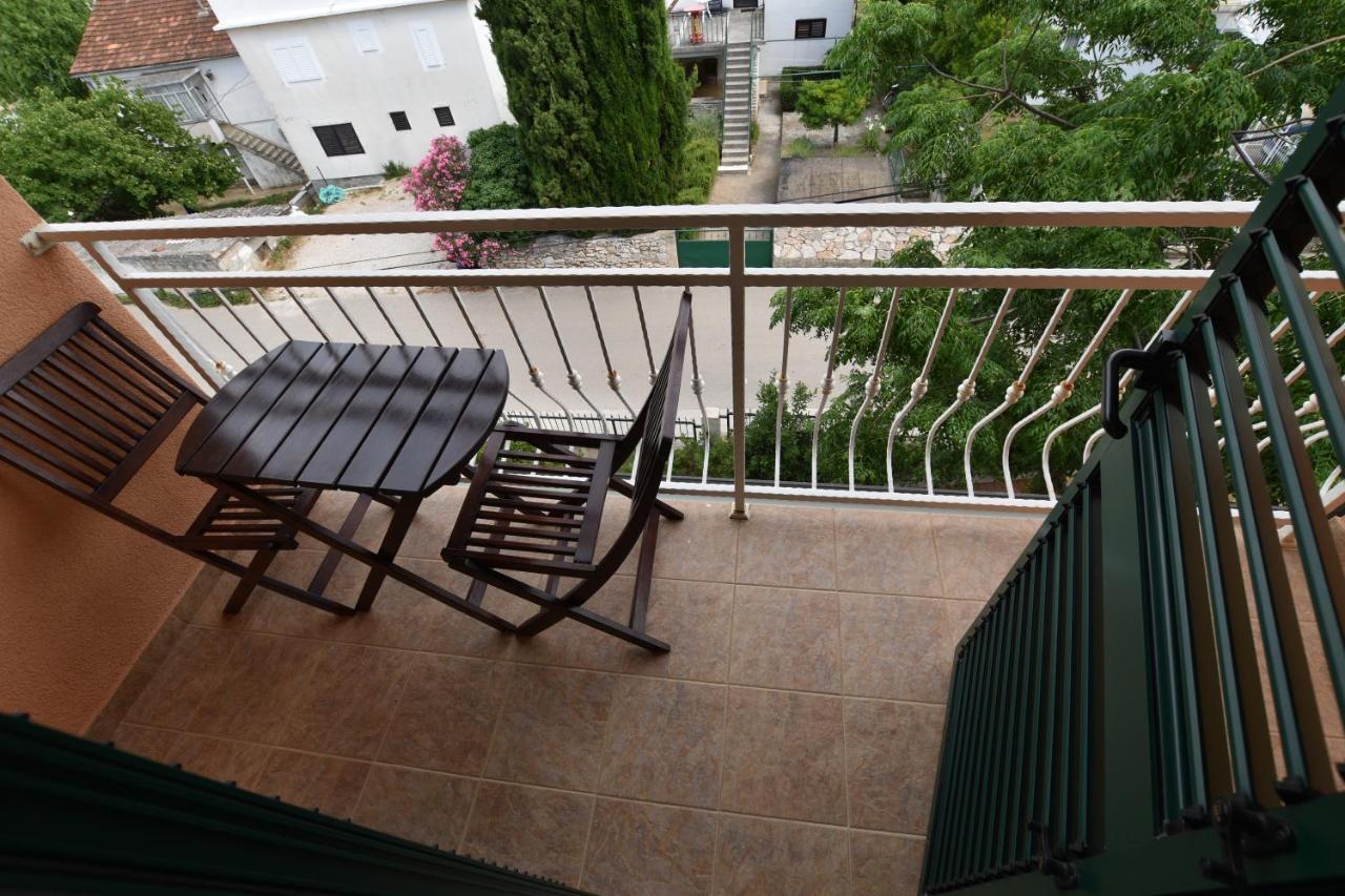 Pansion Hrga Hotell Vodice Eksteriør bilde