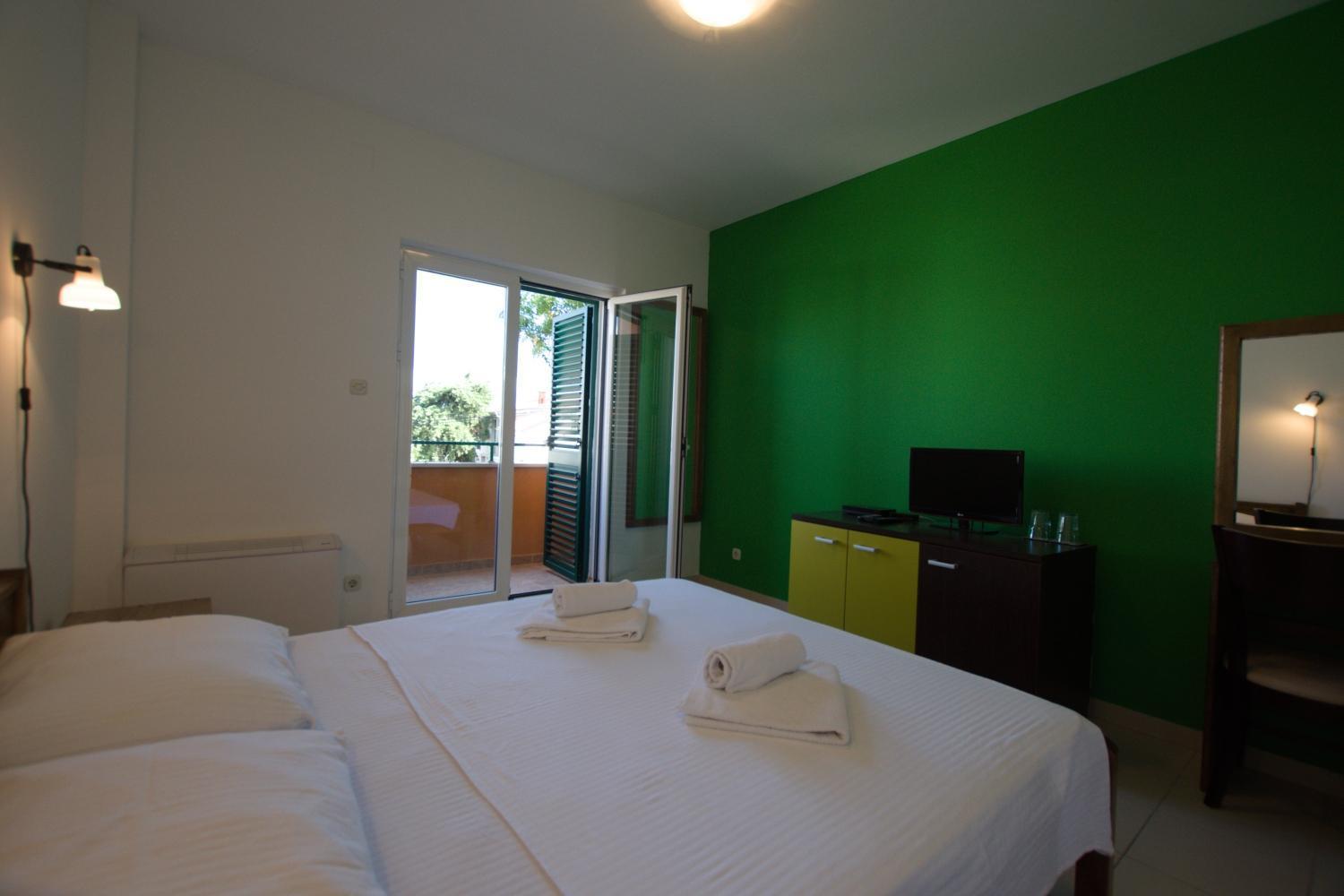 Pansion Hrga Hotell Vodice Eksteriør bilde