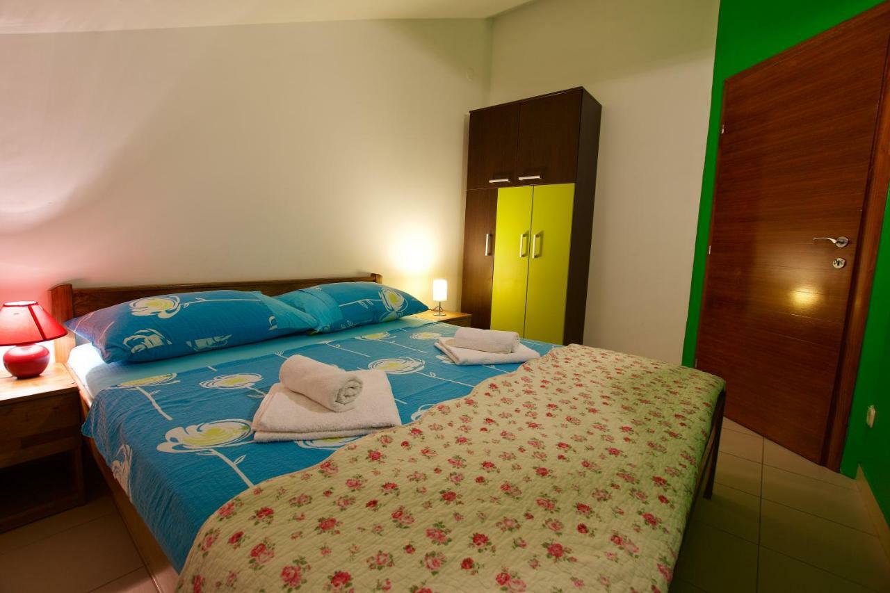 Pansion Hrga Hotell Vodice Eksteriør bilde
