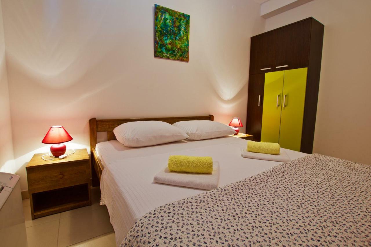 Pansion Hrga Hotell Vodice Eksteriør bilde