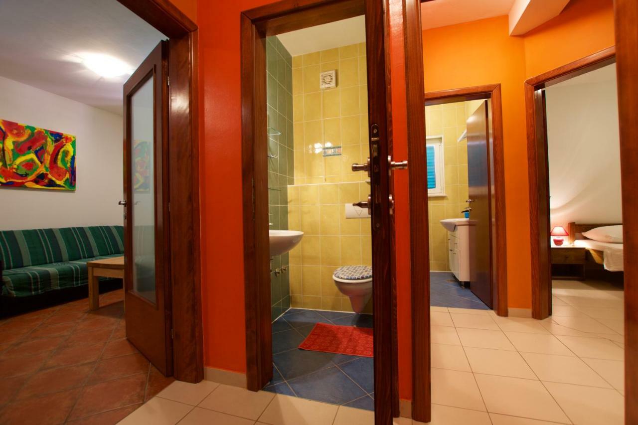 Pansion Hrga Hotell Vodice Eksteriør bilde