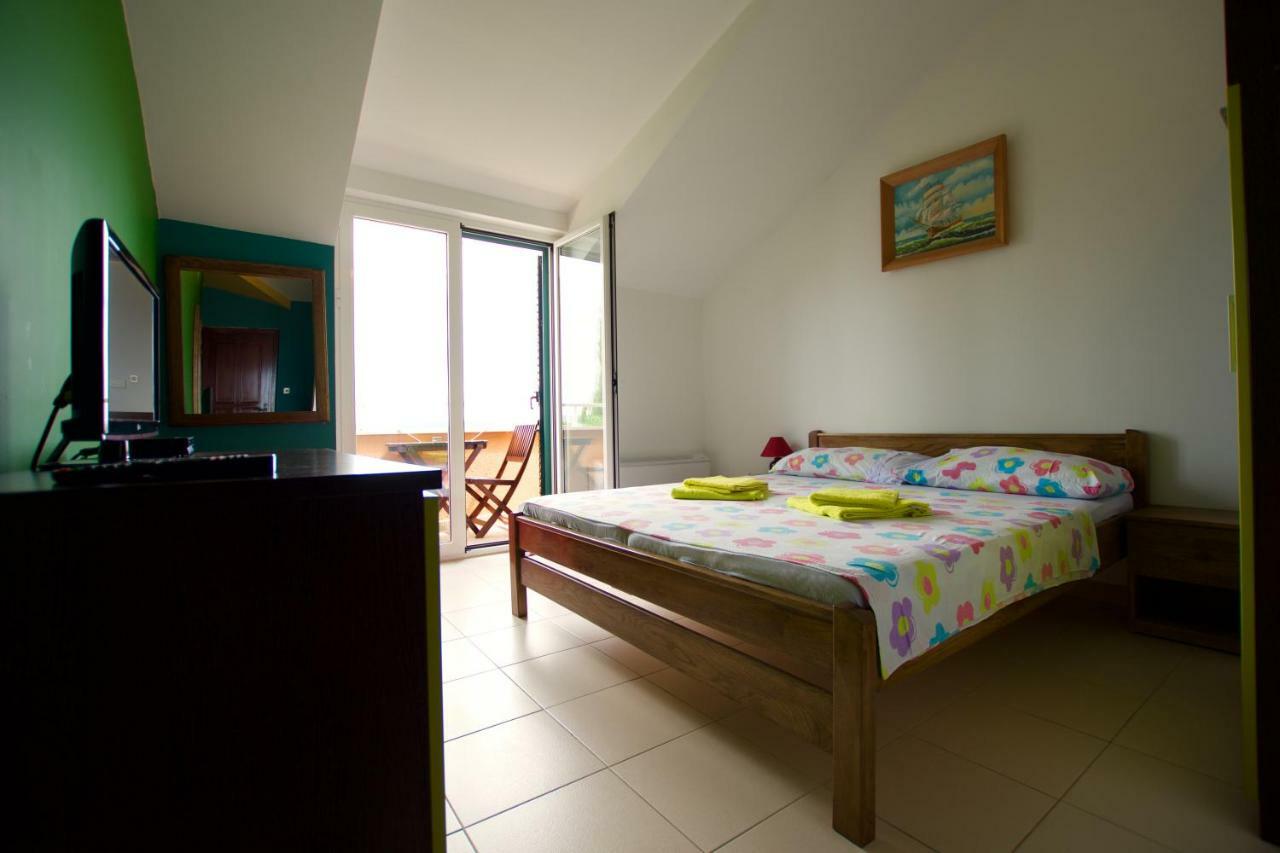 Pansion Hrga Hotell Vodice Eksteriør bilde