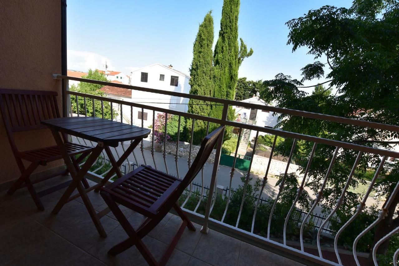 Pansion Hrga Hotell Vodice Eksteriør bilde