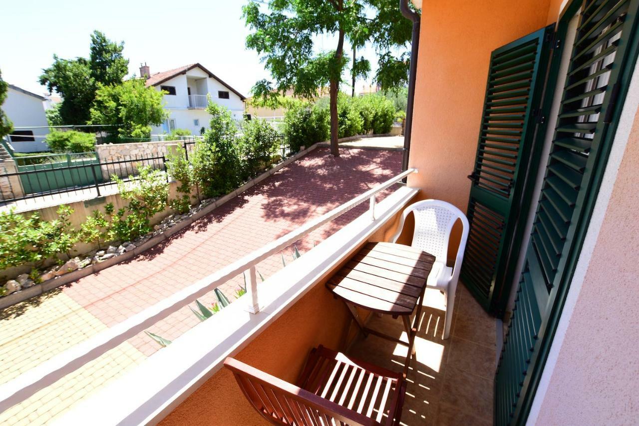 Pansion Hrga Hotell Vodice Eksteriør bilde