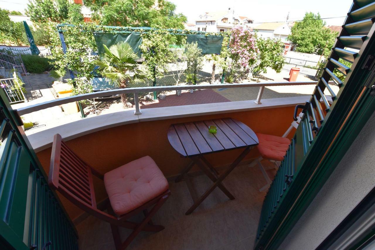 Pansion Hrga Hotell Vodice Eksteriør bilde